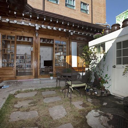 Vine Hanok Guesthouse Seoul Exterior foto